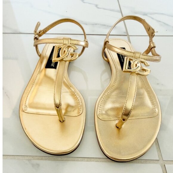 DOLCE & GABBANA Dauphine Logo Sandal NIB Gold 9 - Picture 1 of 10